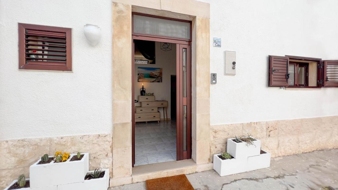 Апартаменти Wepuglia - La Dimora Di Mara Поліньяно-а-Маре Екстер'єр фото